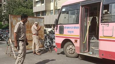 The bus that ran over the cop in Panchkula. (HT Photo)