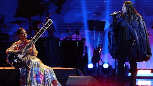 Anoushka Shankar and Arooj Aftab perform 'Udhero Na' at the Premiere ceremony of the 65th Annual Grammy Awards in Los Angeles, California, U.S., February 5, 2023. (Mario Anzuoni/ REUTERS)