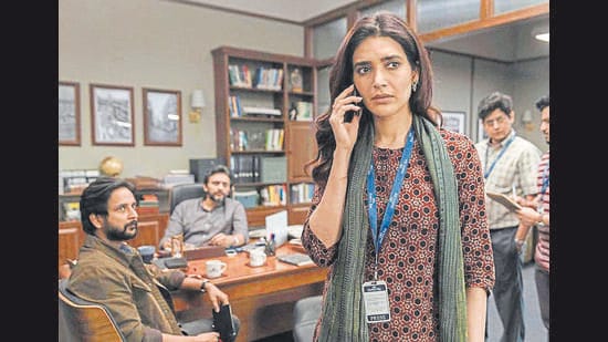 From the sets to the writing, Scoop (2023) is a rare accurate depiction of how newsrooms function.