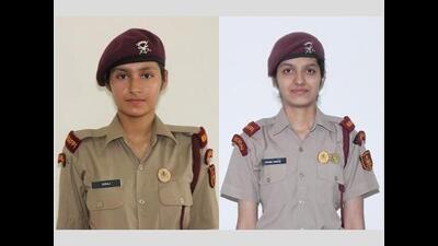 Flying Officer Ivraj Kaur has been commissioned as a helicopter pilot, while Prabhsimran will be joining the education branch of the Air Force. (HT Photo)