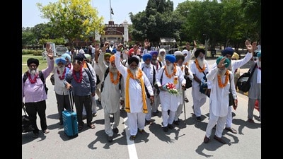 The Shiromani Gurdwara Parbandhak Committee said it has received visas for 205 pilgrims for going to Pakistan. (AFP File Photo)