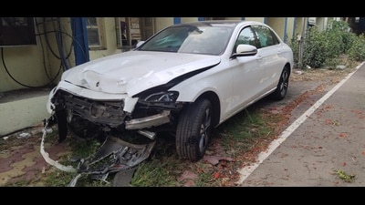 The incident occurred on Thursday evening when the high-end car was traveling at high speed near Dapodi bus stop on the old Pune-Mumbai highway (HT PHOTO)