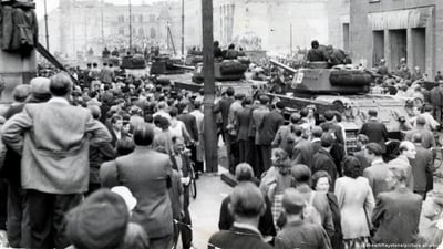 Germany marks 70 years since anti-communist uprising (Röhnert/Keystone/picture alliance ) Germany marks 70 years since anti-communist uprising (Röhnert/Keystone/picture alliance )