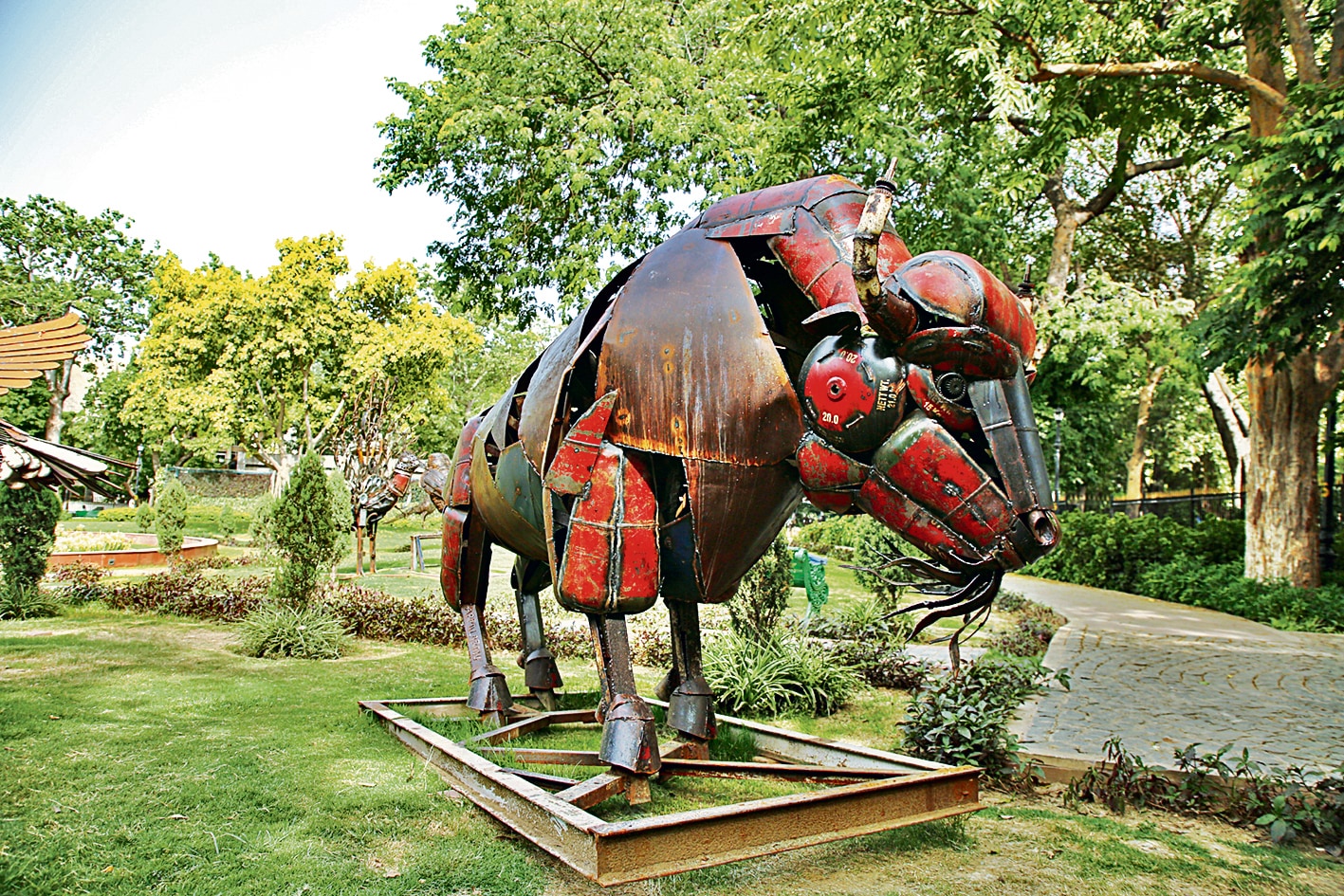Andhra Pradesh-based artist, AppalaRaju Surakala has used gas cylinders to build the body of USA’s national animal, bison. This installation weighs almost two tonnes. (Photo: Raajessh Kashyap/HT) Andhra Pradesh-based artist, AppalaRaju Surakala has used gas cylinders to build the body of USA’s national animal, bison. This installation weighs almost two tonnes. (Photo: Raajessh Kashyap/HT)