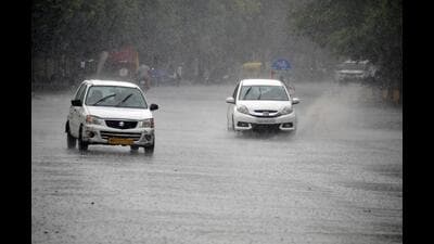 Rain lashes Patna on Sunday. IMD officials, however, said the monsoon would take some more time to become active in Bihar. (Santosh Kumar/HT Photo) Rain lashes Patna on Sunday. IMD officials, however, said the monsoon would take some more time to become active in Bihar. (Santosh Kumar/HT Photo)