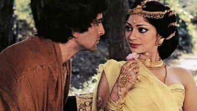 Shashi Kapoor and Simi Grewal in a still from the 1972 Cornard Rook film “Siddhartha” based on the novel of Hermann Hesse and ”Siddharth”, a novel that takes one back to Buddha’s times. (HT Photo)