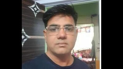 The police inquired with several people known to him and found his current mobile number. Based on the mobile phone location, he was traced on Saturday in Surat and was brought back to Mumbai. He was arrested in the matter and was produced in the court on Sunday and was remanded in police custody till June 21, added the official. (HT PHOTO) The police inquired with several people known to him and found his current mobile number. Based on the mobile phone location, he was traced on Saturday in Surat and was brought back to Mumbai. He was arrested in the matter and was produced in the court on Sunday and was remanded in police custody till June 21, added the official. (HT PHOTO)