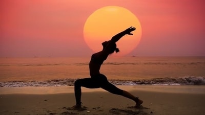 Yoga can help improve sleep quality by easing stress and relaxing the body and mind to prepare them better for rest (Freepik) Yoga can help improve sleep quality by easing stress and relaxing the body and mind to prepare them better for rest (Freepik)