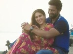 Sara Ali Khan and Vicky Kaushal in a still from Zara Hatke Zara Bachke. Sara Ali Khan and Vicky Kaushal in a still from Zara Hatke Zara Bachke.