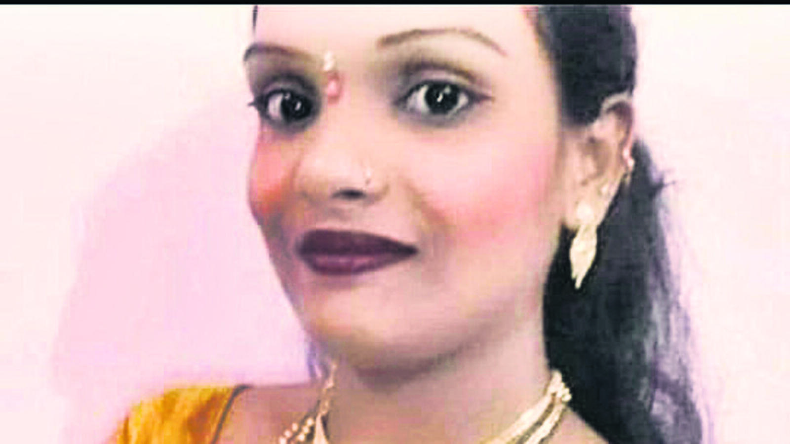 Man slits throat of ex live-in partner in moving auto - Vimarsana News