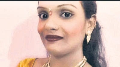 Man slits throat of ex live-in partner in moving auto Man slits throat of ex live-in partner in moving auto