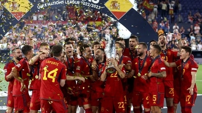Spain's Jesus Navas lifts the trophy with teammates after winning the UEFA Nations League final (REUTERS)
