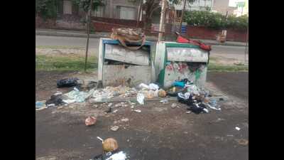 The bins were installed sometime between 2017-18 as ‘model dustbins’ in Sectors 7, 15 and 25, Panchkula, on trial basis. (HT Photo)