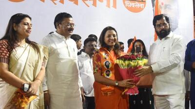 When contacted for her reaction, Kayande first hit out at Andhare. “The woman who criticised the late Bal Thackeray and Shiv Sena in the past has no moral right to criticise me,” she said. “The entire female leadership of the Shiv Sena (UBT) and other leaders too are upset about Sushma Andhare being promoted as the face of the party in the state.” (HT PHOTO) When contacted for her reaction, Kayande first hit out at Andhare. “The woman who criticised the late Bal Thackeray and Shiv Sena in the past has no moral right to criticise me,” she said. “The entire female leadership of the Shiv Sena (UBT) and other leaders too are upset about Sushma Andhare being promoted as the face of the party in the state.” (HT PHOTO)