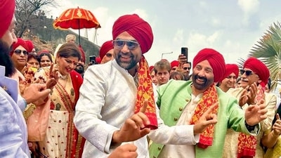 Abhay Deol shared one of his favourite moments from the wedding. It was a picture of him dancing with cousins Sunny Deol and Bobby Deol and sister Ritu Atwal. He said it was “almost like a still from a movie”. Abhay Deol shared one of his favourite moments from the wedding. It was a picture of him dancing with cousins Sunny Deol and Bobby Deol and sister Ritu Atwal. He said it was “almost like a still from a movie”. 