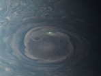Juno Spacecraft captured a strange green lightning on Jupiter Juno Spacecraft captured a strange green lightning on Jupiter