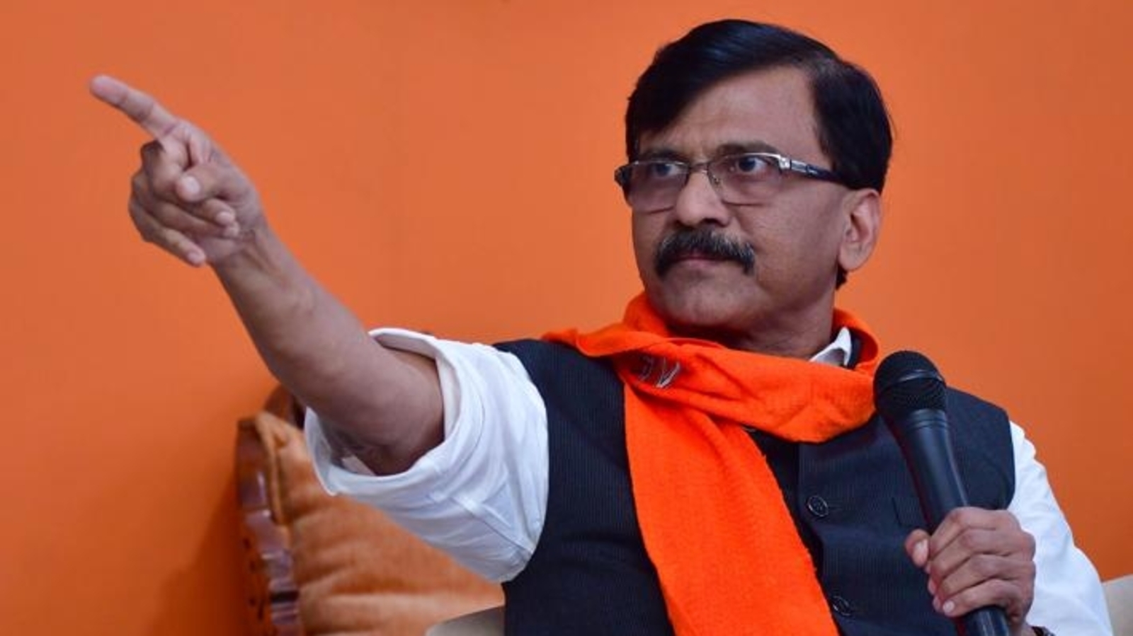 Sanjay Raut urges UN to declare 'World Traitors Day' targeting CM Shinde | Latest News India - Vimarsana News
