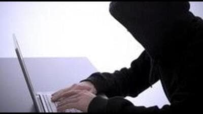 A 29-year-old woman software engineer who works as a team leader in a Pune-based multinational IT firm was duped of  ₹14.40 lakh in an online fraud, said police officials. ((PIC FOR REPRESENTATION))