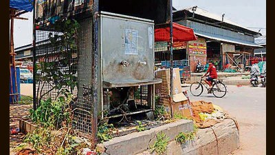 A rusty water-coolers in the vegetable market in Ludhiana on Tuesday. (Manish/Ht) A rusty water-coolers in the vegetable market in Ludhiana on Tuesday. (Manish/Ht)