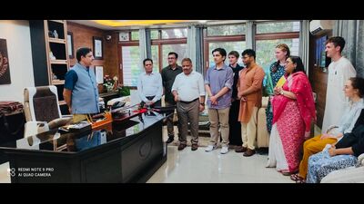 US students met V-C Prof AK Rai during their visit to LU on Tuesday (HT Photo) US students met V-C Prof AK Rai during their visit to LU on Tuesday (HT Photo)