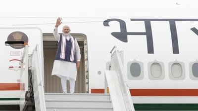 Prime Minister Narendra Modi emplanes for US visit. Prime Minister Narendra Modi emplanes for US visit.
