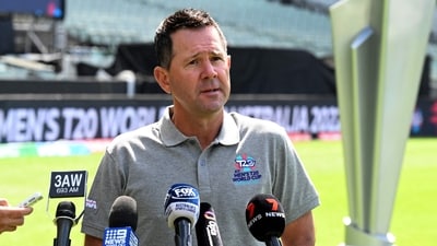 Ricky Ponting raised questions over England's approach in the 1st Test (AFP) Ricky Ponting raised questions over England's approach in the 1st Test (AFP)