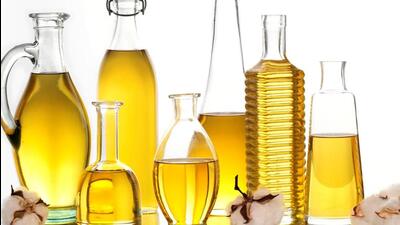 Merchants in Bombay and Poona who introduced cottonseed oil as a substitute for ghee reported a failure because of conservative attitude of the masses against any innovations, particularly in the line of foods. (SOURCED) Merchants in Bombay and Poona who introduced cottonseed oil as a substitute for ghee reported a failure because of conservative attitude of the masses against any innovations, particularly in the line of foods. (SOURCED)
