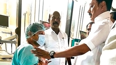 Tamil Nadu chief minister MK Stalin meets electricity minister V Senthil Balaji undergoing treatment at Omandurar government hospital in Chennai on June 14. (PTI)