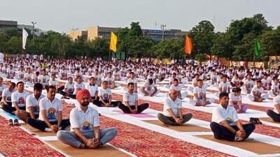 The yoga day celebrations were organised across Haryana, with CM Manohar Lal Khattar and deputy CM Dushyant Chautala attending events in Panipat and Panchkula respectively. (Sant Arora/HT) The yoga day celebrations were organised across Haryana, with CM Manohar Lal Khattar and deputy CM Dushyant Chautala attending events in Panipat and Panchkula respectively. (Sant Arora/HT)