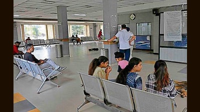 Visitors waiting at the sub-registrar office in Ludhiana on Wednesday. (Gurpreet Singh/HT) Visitors waiting at the sub-registrar office in Ludhiana on Wednesday. (Gurpreet Singh/HT)