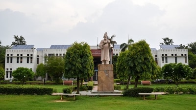 Jamia Millia Islamia recently issued an official notice according to which final year postgraduate students and undergraduate students can resume physical classes on campus from March 2 and 15 respectively. Jamia Millia Islamia recently issued an official notice according to which final year postgraduate students and undergraduate students can resume physical classes on campus from March 2 and 15 respectively.