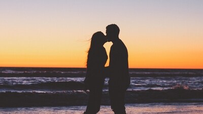 Daily Love and Relationship Horoscope 2023: Find out love predictions for June 22 (Unsplash/Jeremy Bishop) Daily Love and Relationship Horoscope 2023: Find out love predictions for June 22 (Unsplash/Jeremy Bishop)