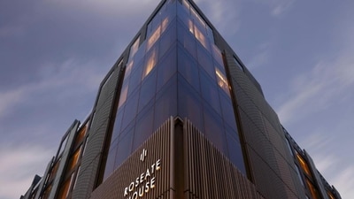 The hotel norm says that if a guest’s pending outstanding dues exceed 72 hours, it should be brought to the notice of CEO and Financial Controller. The hotel norm says that if a guest’s pending outstanding dues exceed 72 hours, it should be brought to the notice of CEO and Financial Controller.