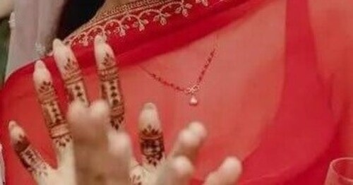 Alia Bhatt's mangalsutra. Alia Bhatt's mangalsutra.