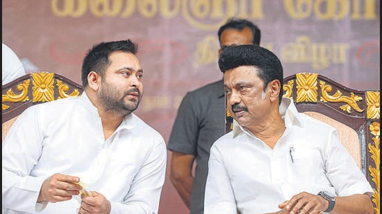 Tamil Nadu chief minister MK Stalin with Bihar deputy CM Tejaswi Yadav at the unveiling of the statue of Karunanidhi and inauguration of Kalainger Kottam to mark Karunanidhi centenary celebration, in Tiruvarur on Tuesday. (PTI)