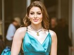 urvashi_rautela_glamorous_looks