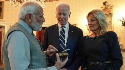 PM Modi gifted a lab-grown 7.5-carat green 'Made in India' diamond to Jill Biden. (PIB)