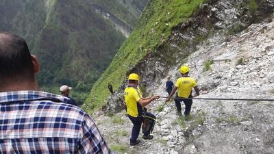 Ten people were killed after the vehicle they were travelling in fell into a 500-metre-deep gorge in Uttarakhand’s Pithoragarh district (HT Photo) Ten people were killed after the vehicle they were travelling in fell into a 500-metre-deep gorge in Uttarakhand’s Pithoragarh district (HT Photo)