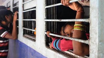 The letter to all zones came days after images of general class coaches loaded with passengers went viral on social media. (Himansu Vyas/HT File Photo) The letter to all zones came days after images of general class coaches loaded with passengers went viral on social media. (Himansu Vyas/HT File Photo)