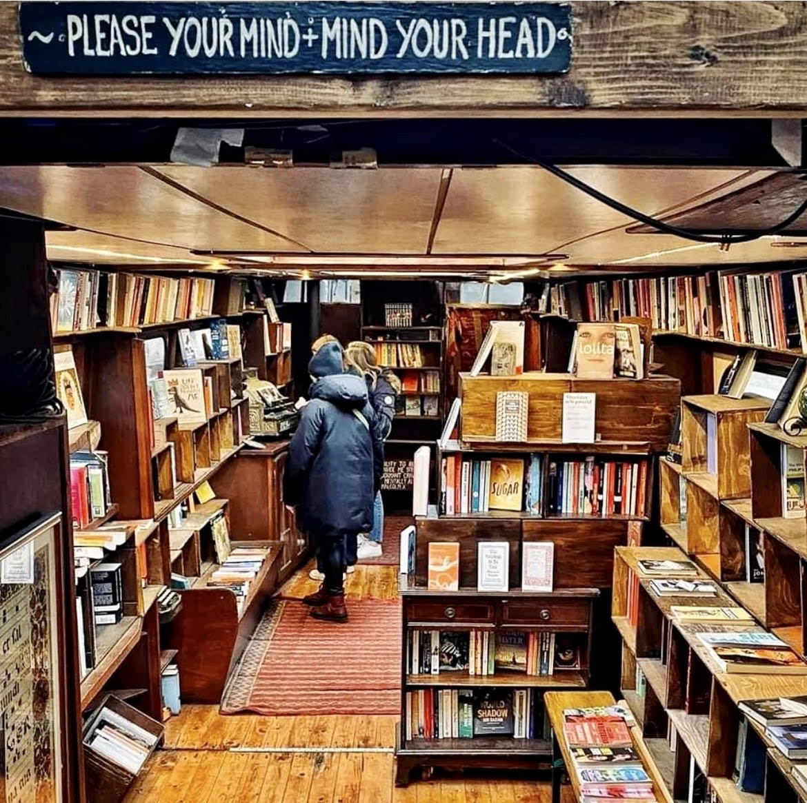 Bibliophiles rocking the boat (Courtesy Word on the Water) Bibliophiles rocking the boat (Courtesy Word on the Water)