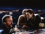 Leonardo DiCaprio and Kate Winslet with James Cameron while shooting for Titanic. Leonardo DiCaprio and Kate Winslet with James Cameron while shooting for Titanic.