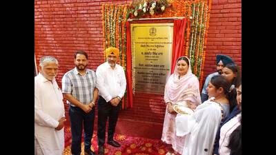 Punjab’s tourism minister Anmol Gagan Maan laid the foundation stone of the Saragarhi museum on Friday. (HT Photo) Punjab’s tourism minister Anmol Gagan Maan laid the foundation stone of the Saragarhi museum on Friday. (HT Photo)