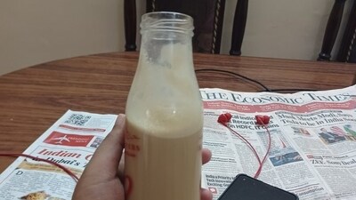 The image shows a picture shared by a woman along with a tweet where she explains why her landlord is the ‘sweetest man’. (Twitter/@SrishtiMittal22) The image shows a picture shared by a woman along with a tweet where she explains why her landlord is the ‘sweetest man’. (Twitter/@SrishtiMittal22)