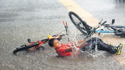 With 43.2 mm rain in just a span of two hours on Friday morning, the city saw its wettest June day since 2021 when 47.2 mm rain was recorded on June 12. (HT File)