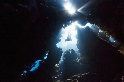 Embark on a thrilling underwater adventure through the mesmerizing cave systems of Mexico's Yucatan Peninsula (Neom on Unsplash) Embark on a thrilling underwater adventure through the mesmerizing cave systems of Mexico's Yucatan Peninsula (Neom on Unsplash)