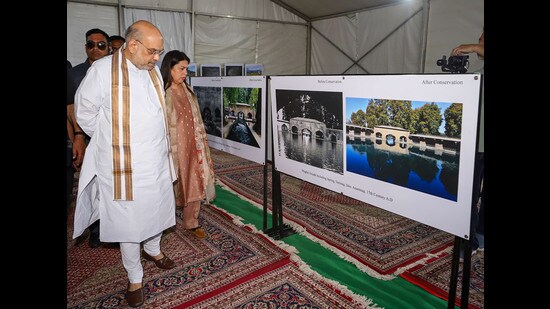 Union home minister Amit Shah with minister of state for culture Meenakshi Lekhi at the Vitasta Cultural Festival in Srinagar on Friday. (PTI)
