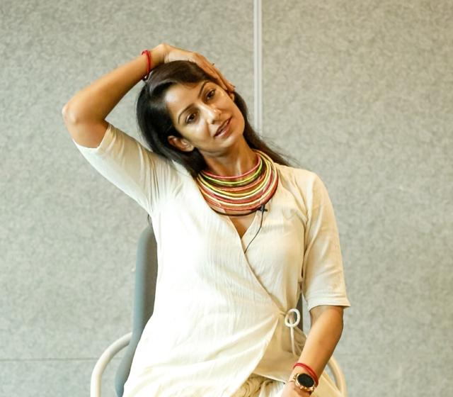 Shynee Narang, yoga instructor Shynee Narang, yoga instructor