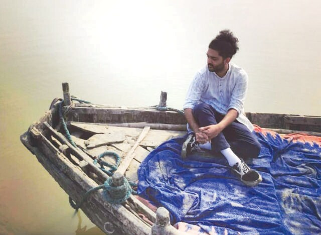 Sriram’s breakout year was 2016, when he sang Thalli Pogathey for Tamil film Achcham Yenbadhu Madamaiyada alongside AR Rahman. The song went viral, and Sriram began to spend more time in Chennai, and India, developing an independent relationship with his homeland. (Instagram/@seen_by_p via @sidsriram) Sriram’s breakout year was 2016, when he sang Thalli Pogathey for Tamil film Achcham Yenbadhu Madamaiyada alongside AR Rahman. The song went viral, and Sriram began to spend more time in Chennai, and India, developing an independent relationship with his homeland. (Instagram/@seen_by_p via @sidsriram)