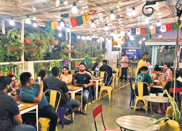 Indore Canteen, a small but popular cafe in MP, sees locals coming in, unusually, in the early days of the week. The owner says the students like to treat themselves on Mondays or Tuesdays for assignments completed over the weekend. Indore Canteen, a small but popular cafe in MP, sees locals coming in, unusually, in the early days of the week. The owner says the students like to treat themselves on Mondays or Tuesdays for assignments completed over the weekend.