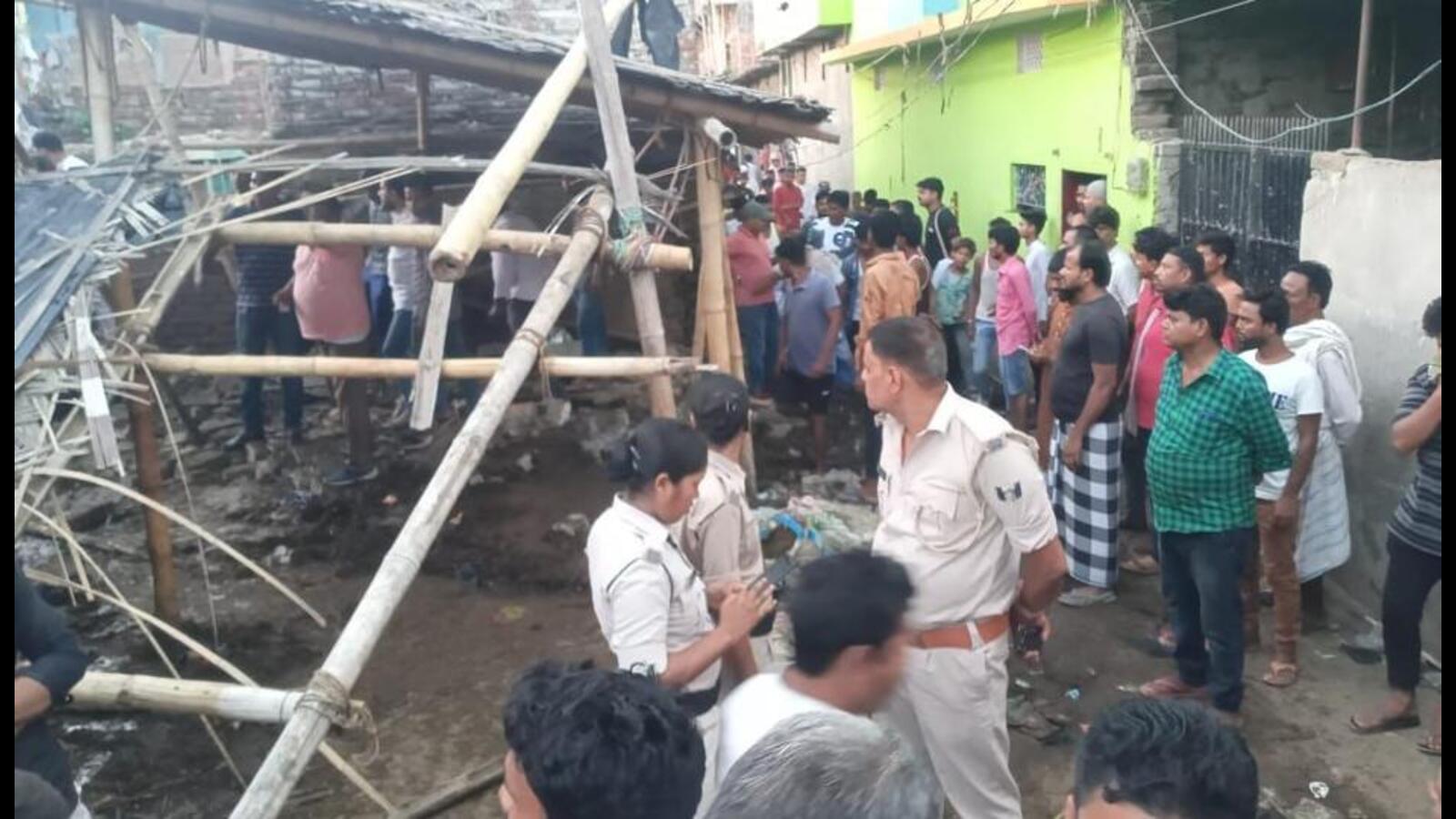 Youth dead, 3 injured in explosion in Bhagalpur house - Vimarsana News